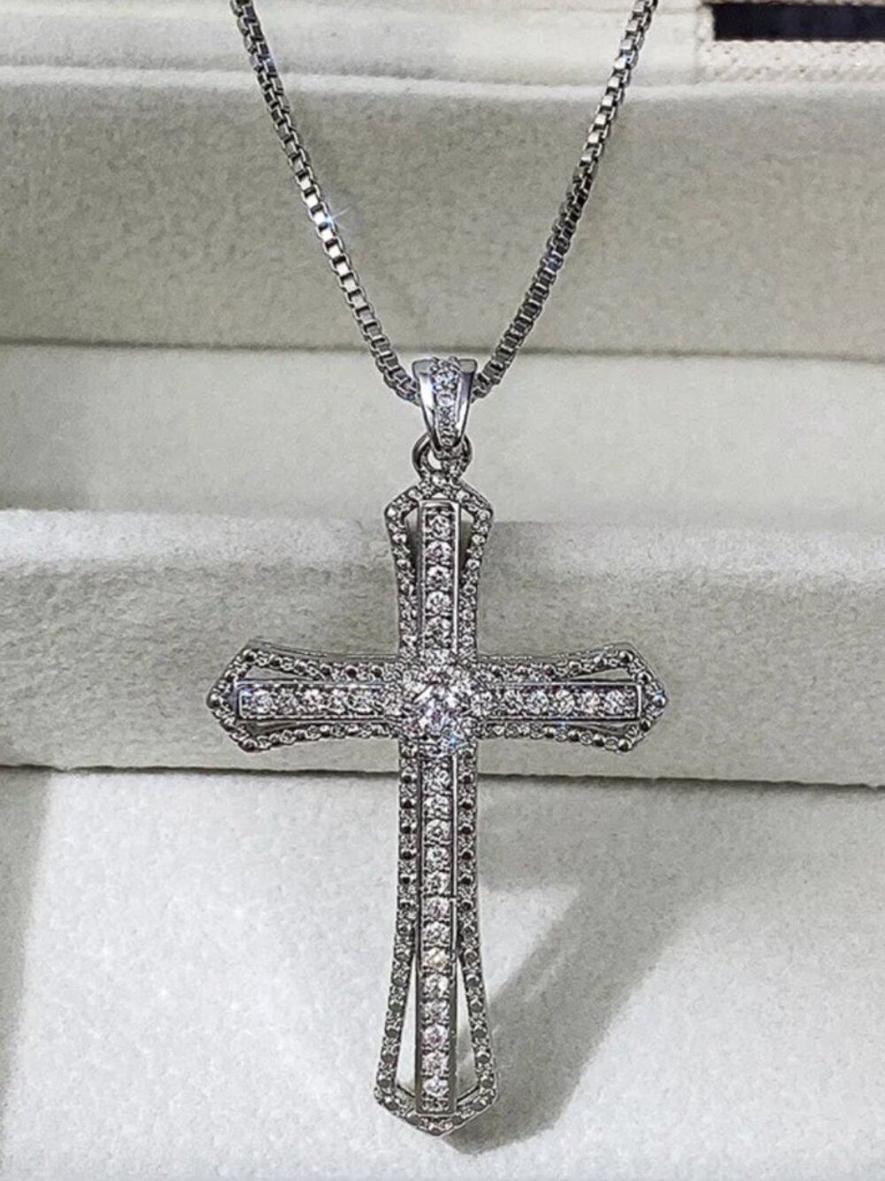 NEW 18K White Gold Diamond Cross Necklace Box Chain Cross Pendant Necklace - Picture 3 of 5